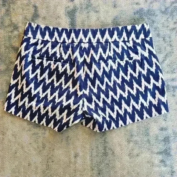 J. Crew Stretch Chino Geometric Printed Multicolored Shorts Sz 0 - Picture 4 of 5